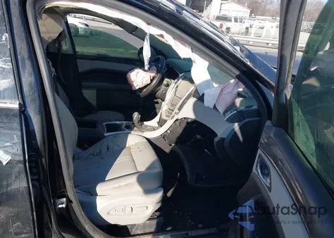 2015 Cadillac Srx Luxury Collection z USA, uszkodzony, nr VIN 3GYFNEE34FS544959